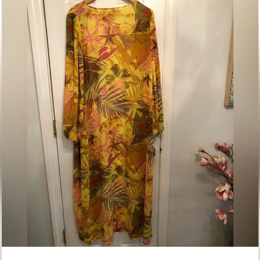 Extra long Kimono w/Gold Yellow Green Multi Pattern NWOT